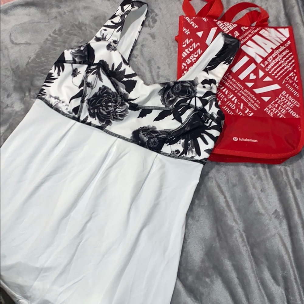 New LuluLemon floral white tank top and bag